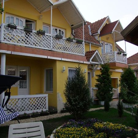 Castello Vendeg Es Apartmanhaz Eger Exteriér fotografie