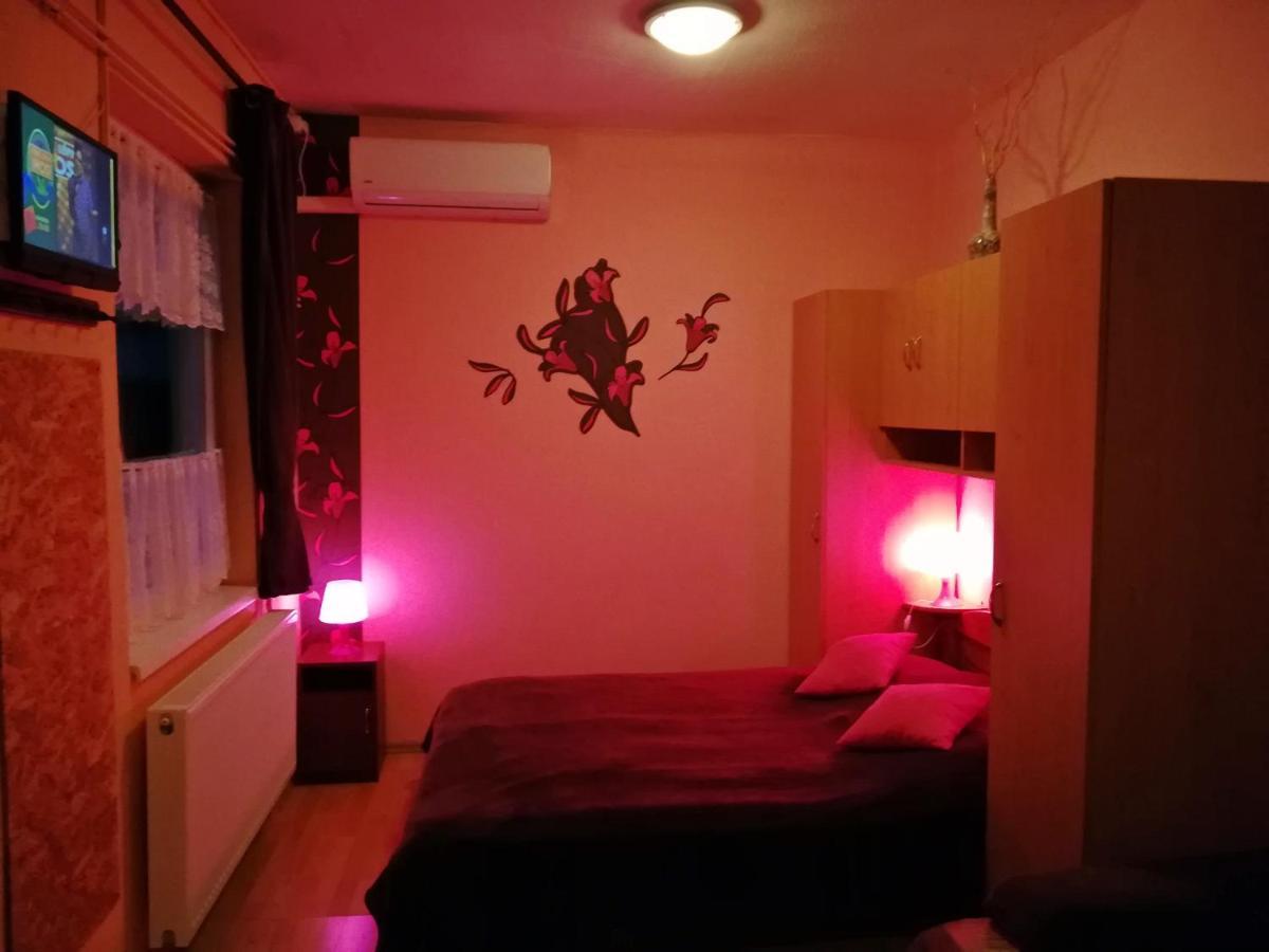 Castello Vendeg Es Apartmanhaz Eger Exteriér fotografie