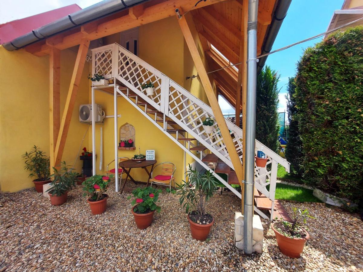 Castello Vendeg Es Apartmanhaz Eger Exteriér fotografie