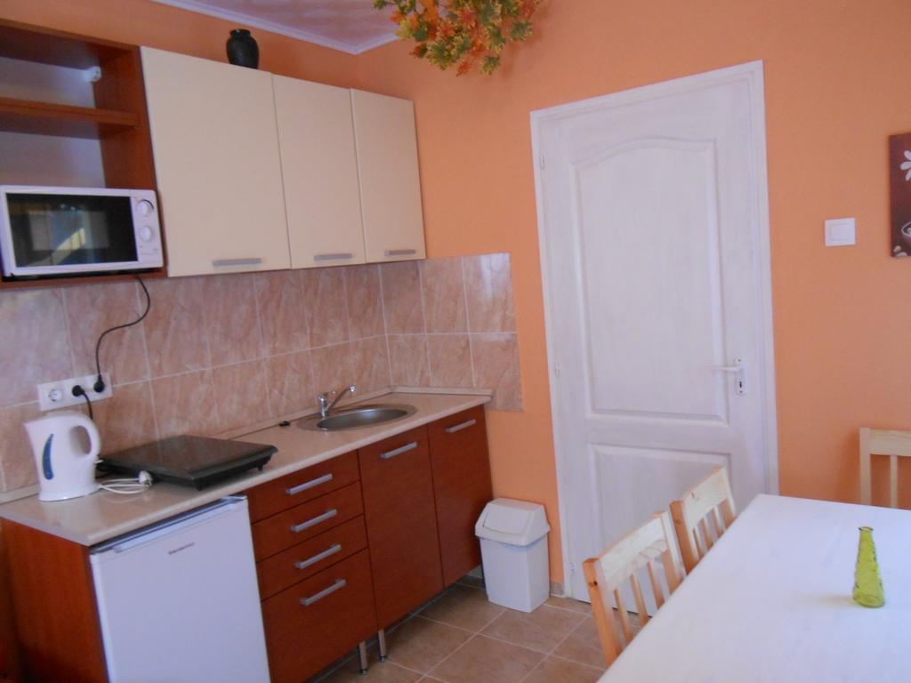Castello Vendeg Es Apartmanhaz Eger Pokoj fotografie