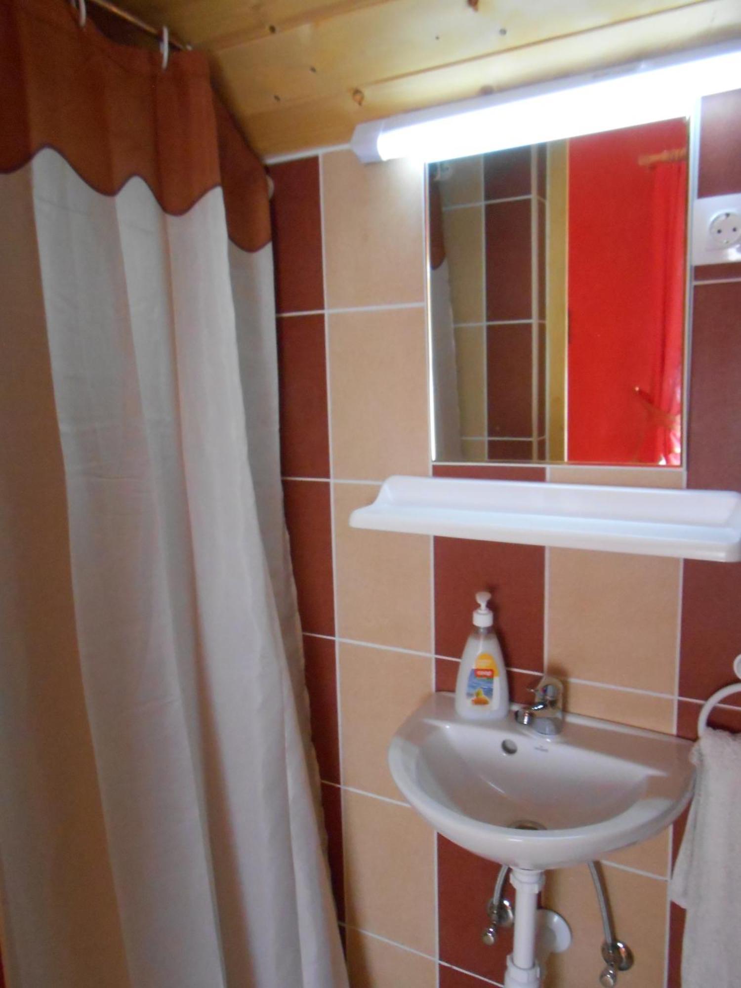 Castello Vendeg Es Apartmanhaz Eger Pokoj fotografie