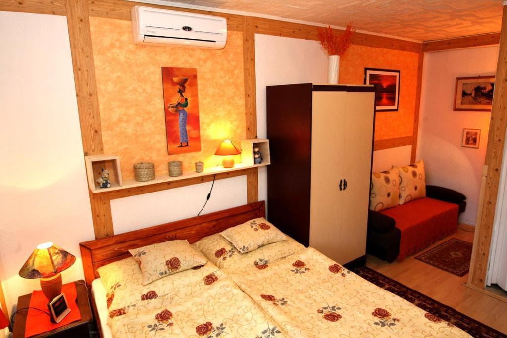 Castello Vendeg Es Apartmanhaz Eger Pokoj fotografie